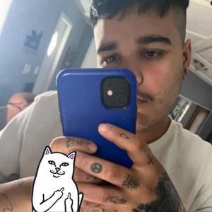 Meet your Posher, Luis